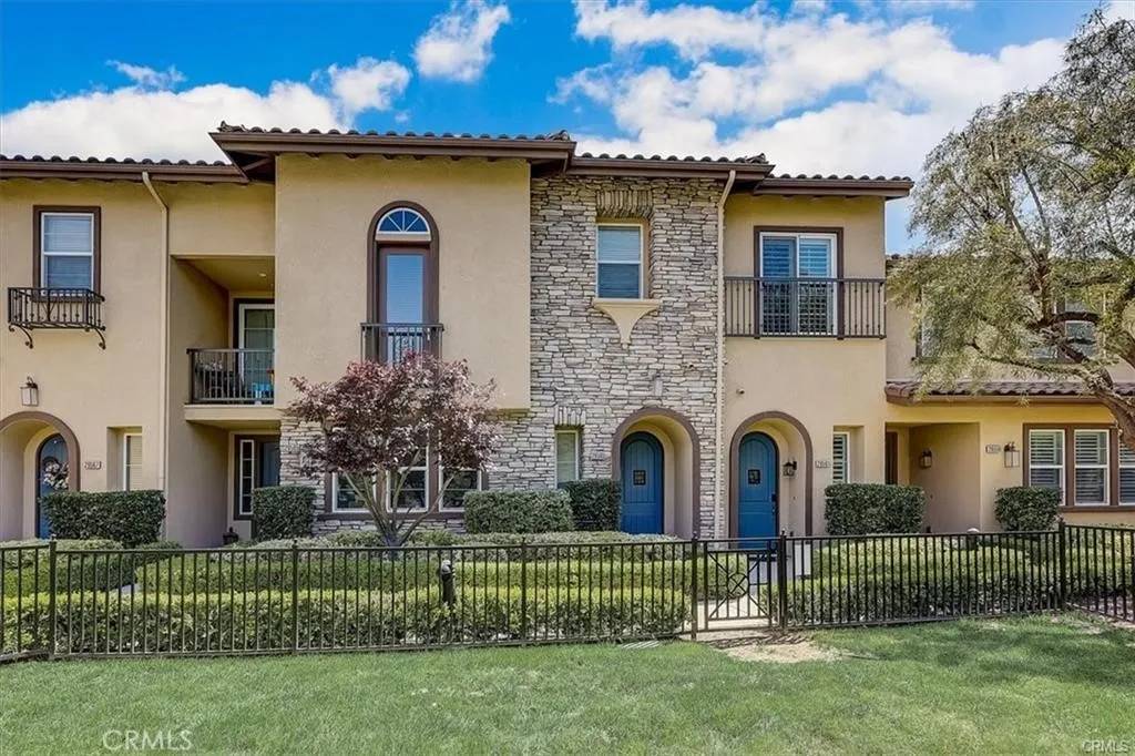 Valencia, CA 91354,28561 Herrera Street