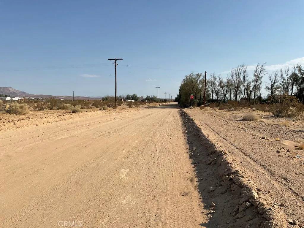 Newberry Springs, CA 92365,42737 COVENTRY