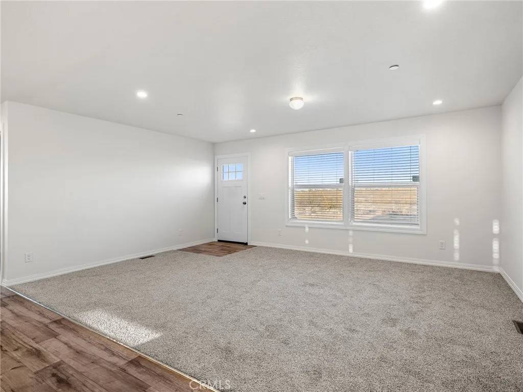 Pinon Hills, CA 92372,12526 Ponderosa Road