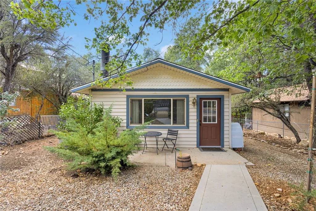 Sugarloaf, CA 92386,412 San Bernardino Avenue