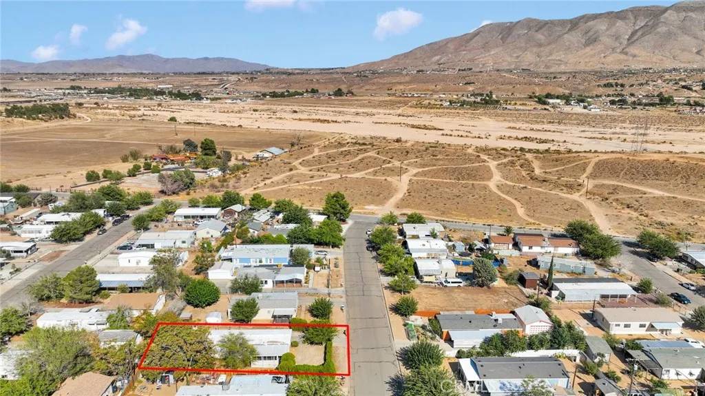 Hesperia, CA 92345,19242 Westlawn Street