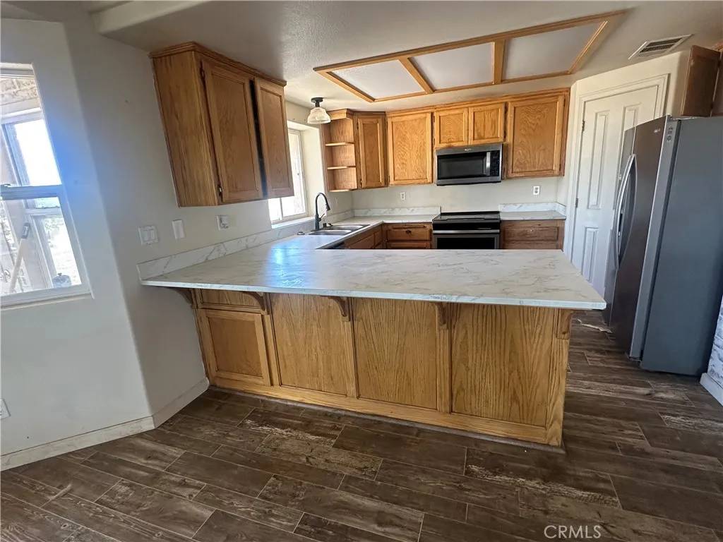 Oak Hills, CA 92344,10191 Bellflower Street