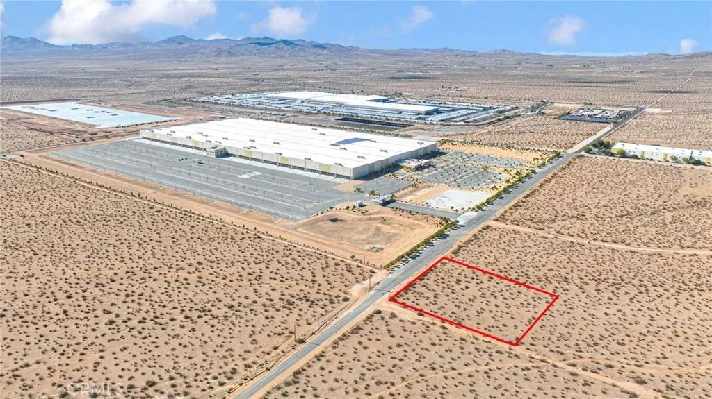 Apple Valley, CA 92307,0 Navajo