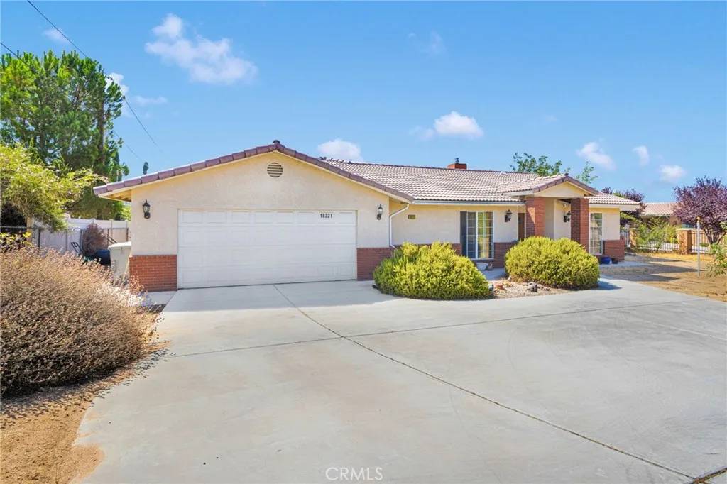 Hesperia, CA 92345,18221 Orange Street