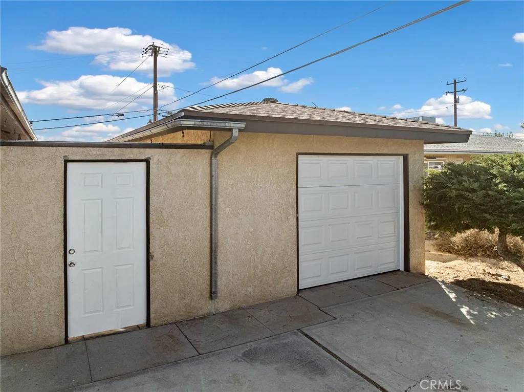 Victorville, CA 92395,15277 Tatum Road