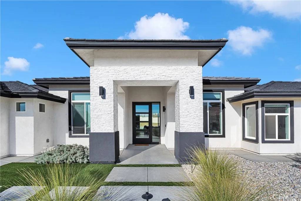 Apple Valley, CA 92307,16383 Ridge View Drive