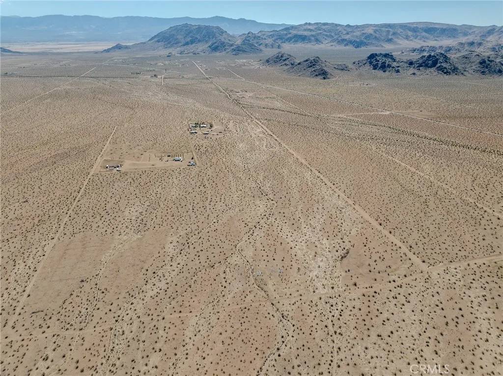 Lucerne Valley, CA 92356,0 Laurjoe