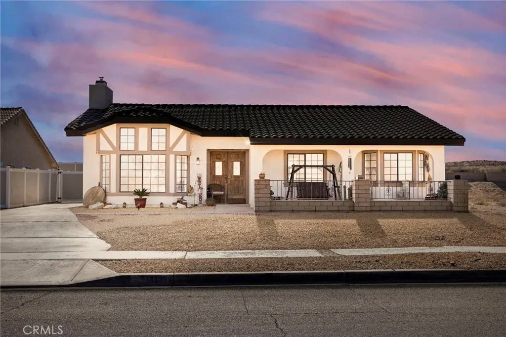 Helendale, CA 92342,14489 Schooner