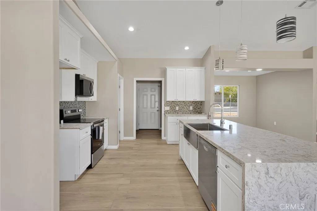 Hesperia, CA 92345,17837 Sultana Street