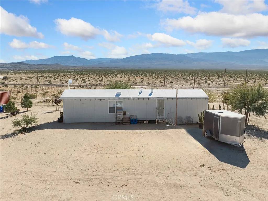 Lucerne Valley, CA 92356,39626 E End Road