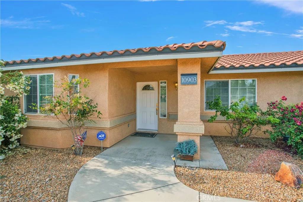 Hesperia, CA 92345,10903 E Avenue