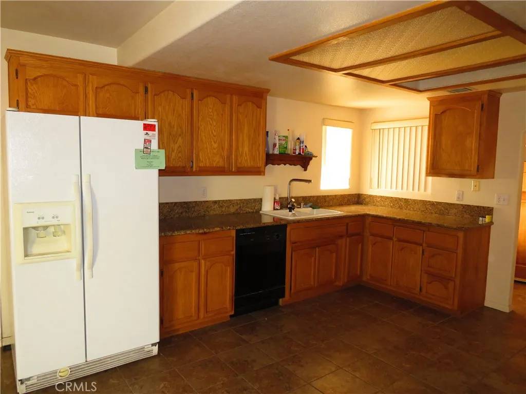 Hesperia, CA 92345,10936 Moreno