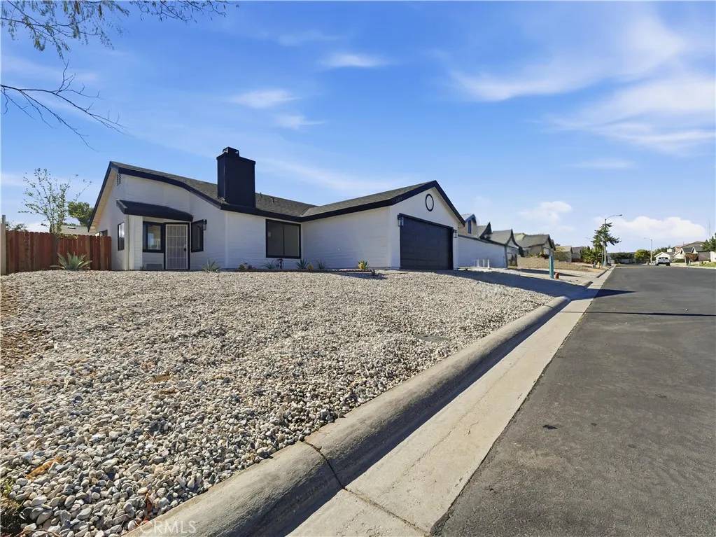 Hesperia, CA 92344,14179 Rosewood Drive