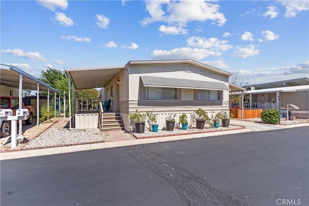 Victorville, CA 92395,13393 Mariposa RD #99