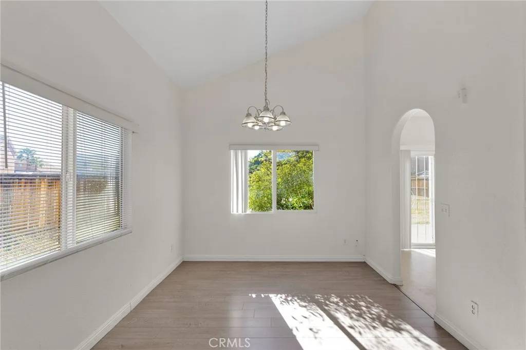 Victorville, CA 92392,12415 Honeybear