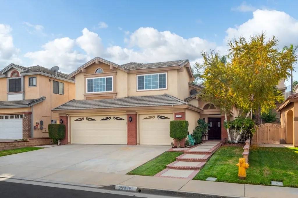 Corona, CA 92883,22911 Elk Grass Street