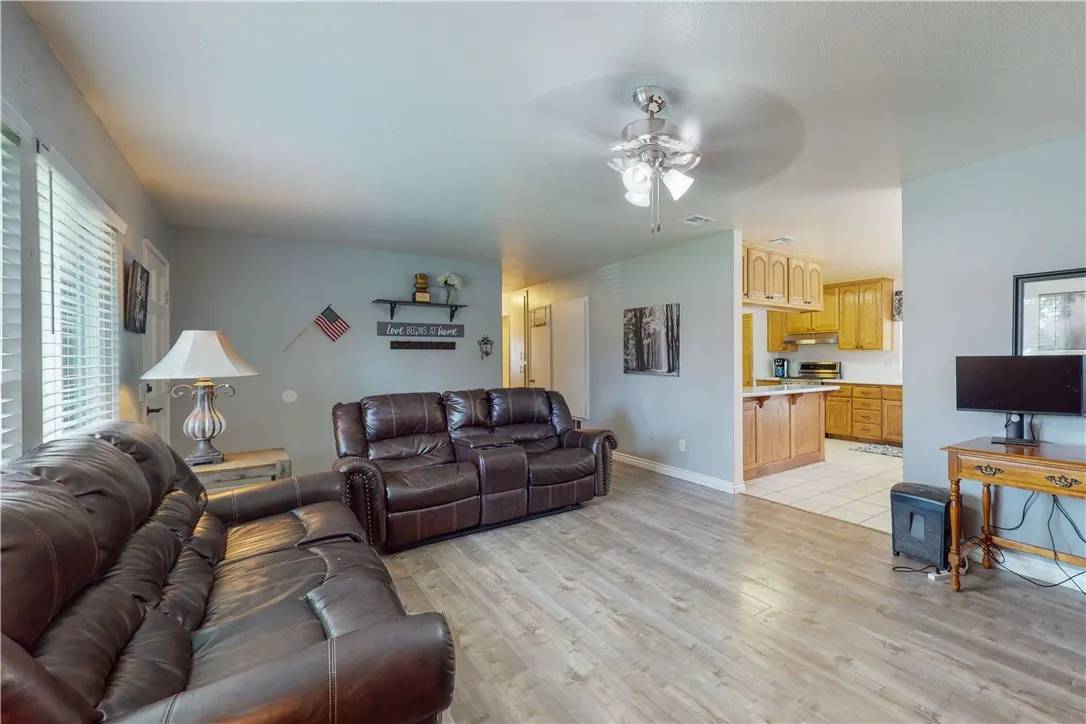 Ontario, CA 91761,2945 S Peach Tree Place