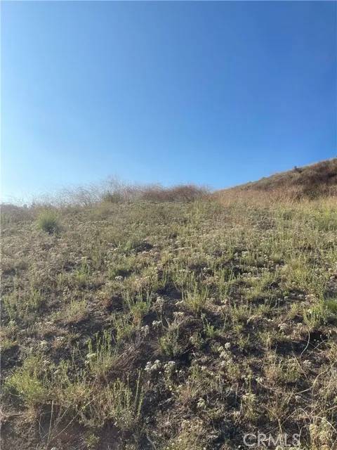 Lake Elsinore, CA 92530,0 ROBERTSON