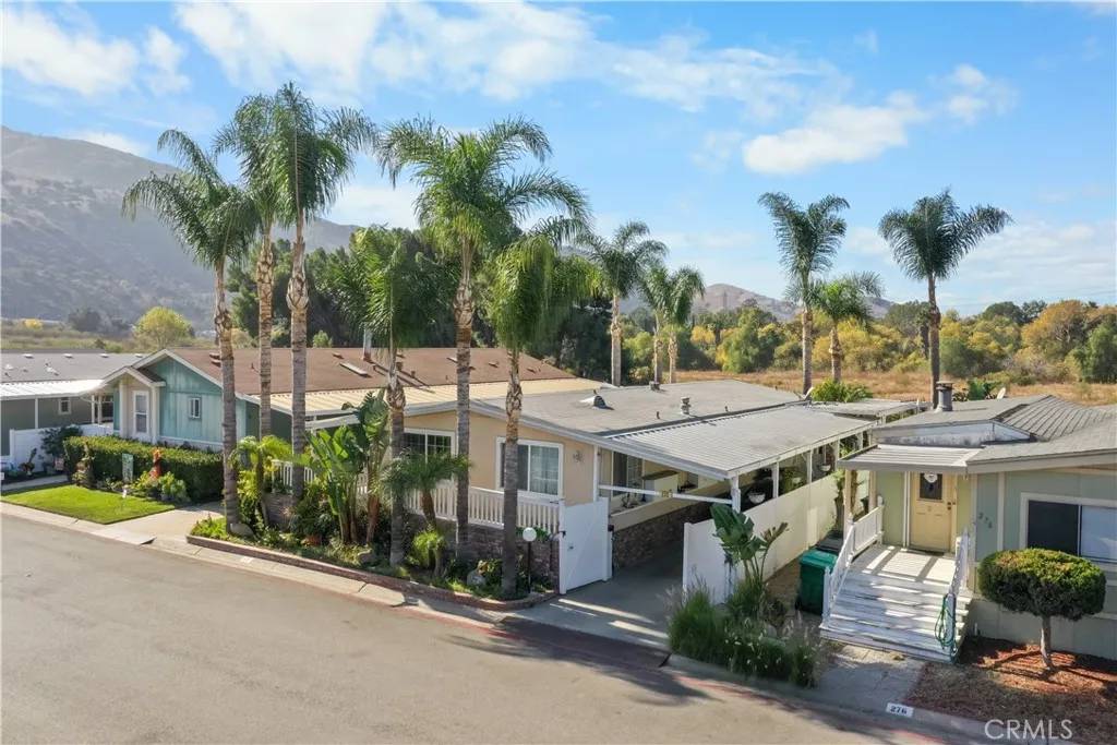 Corona, CA 92882,4901 Green River #275
