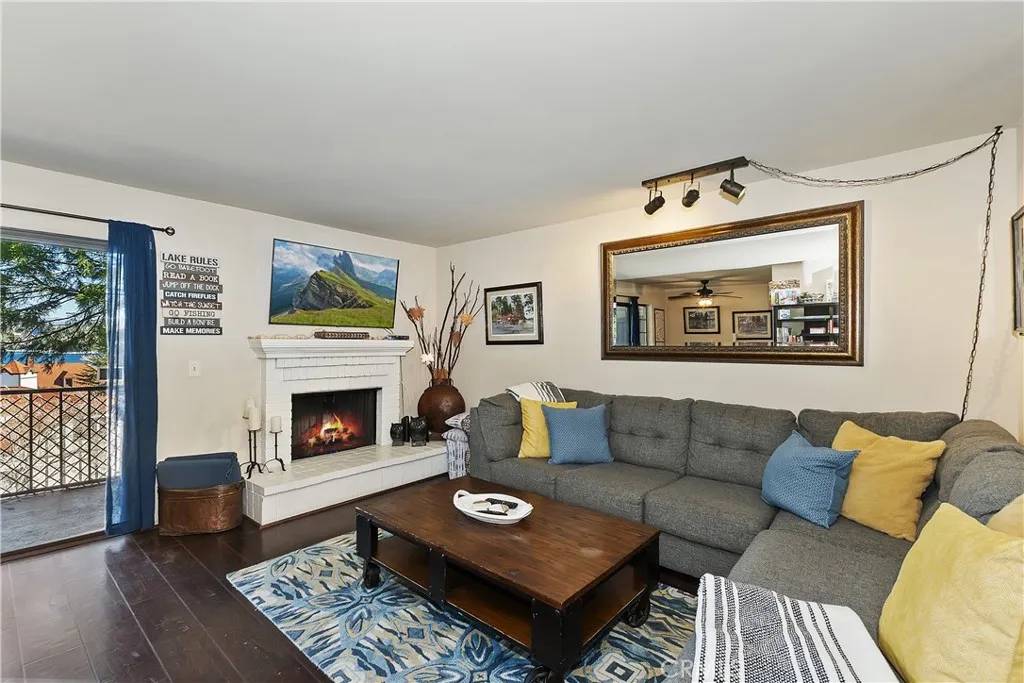 Lake Arrowhead, CA 92352,28050 State Hwy 189 #212