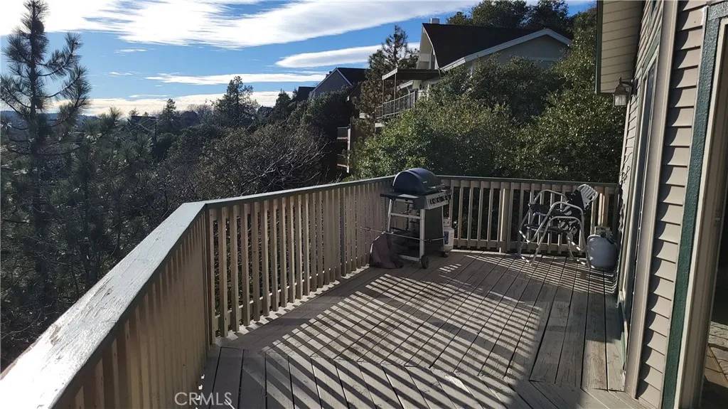 Lake Arrowhead, CA 92352,1239 Yosemite Drive