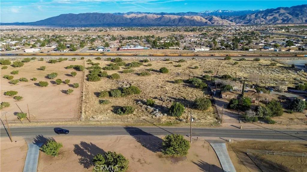 Hesperia, CA 92345,2 3rd