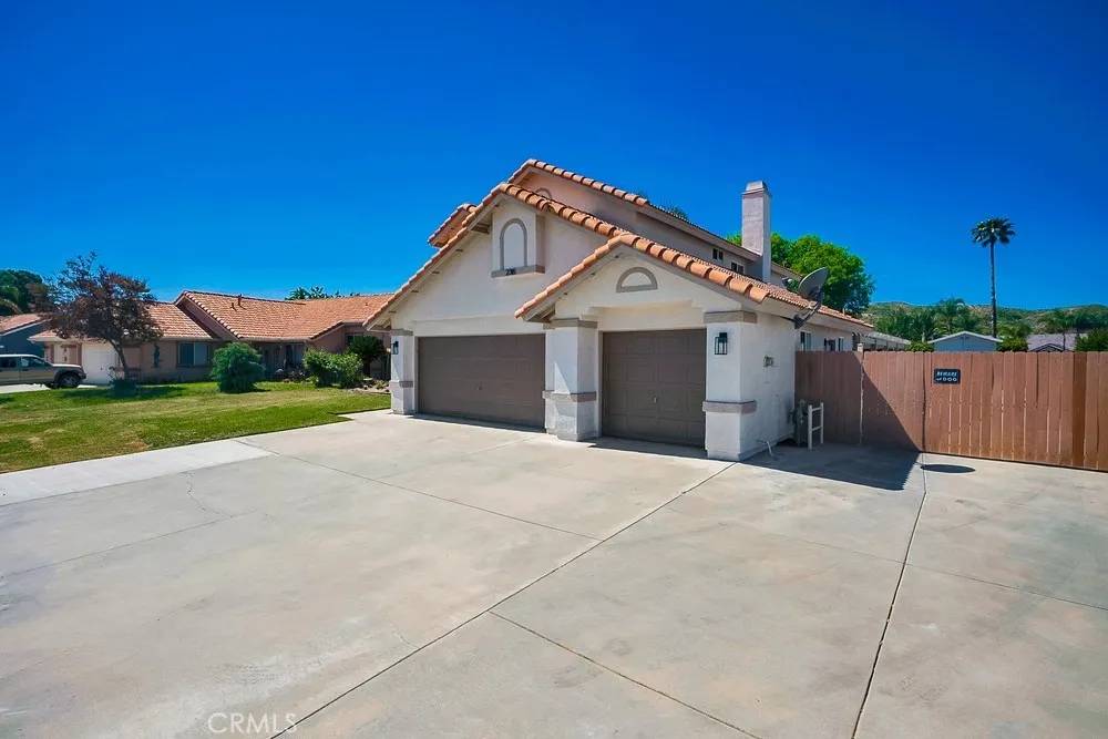 San Jacinto, CA 92583,2316 Calona Place