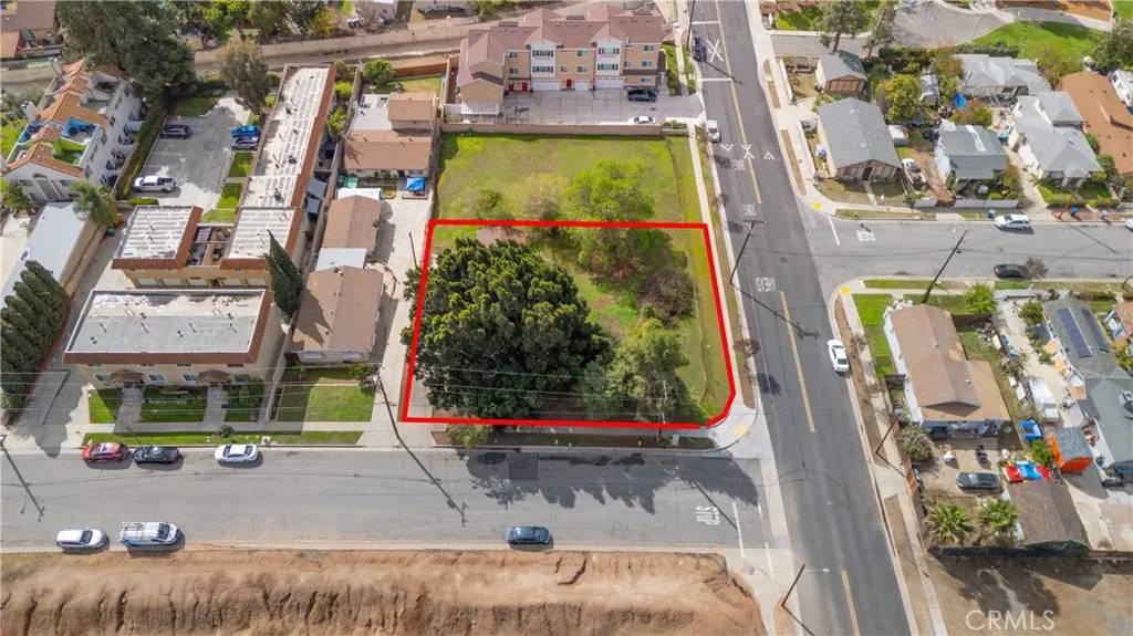 La Habra, CA 90631,418 W Electric Avenue