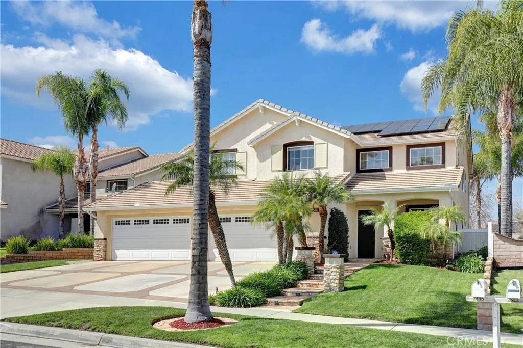 Corona, CA 92882,2536 Macbeth Avenue