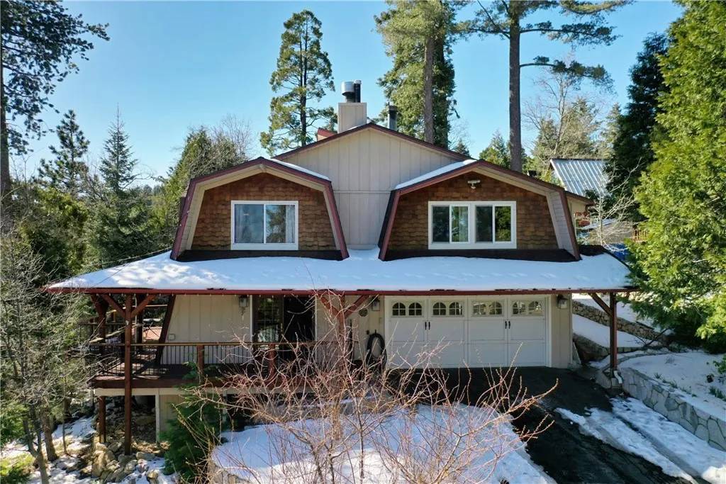 Twin Peaks, CA 92391,26509 Lake Forest Drive