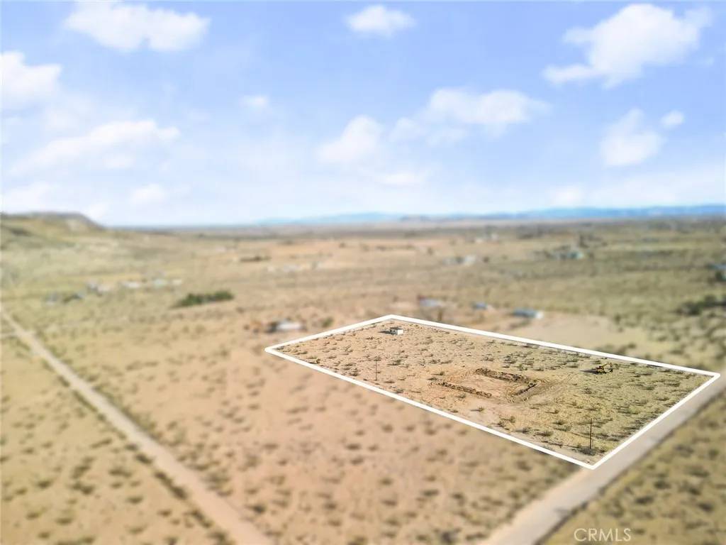 Landers, CA 92285,56125 Valley View