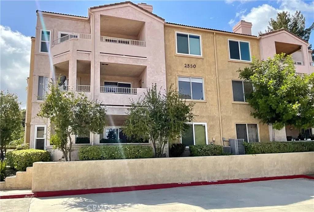 Corona, CA 92882,2550 San Gabriel Way #104