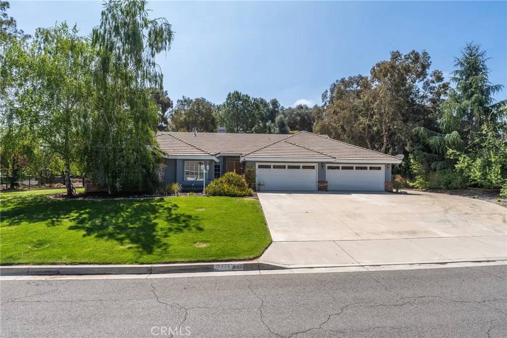 Yucaipa, CA 92399,34865 Holly Avenue