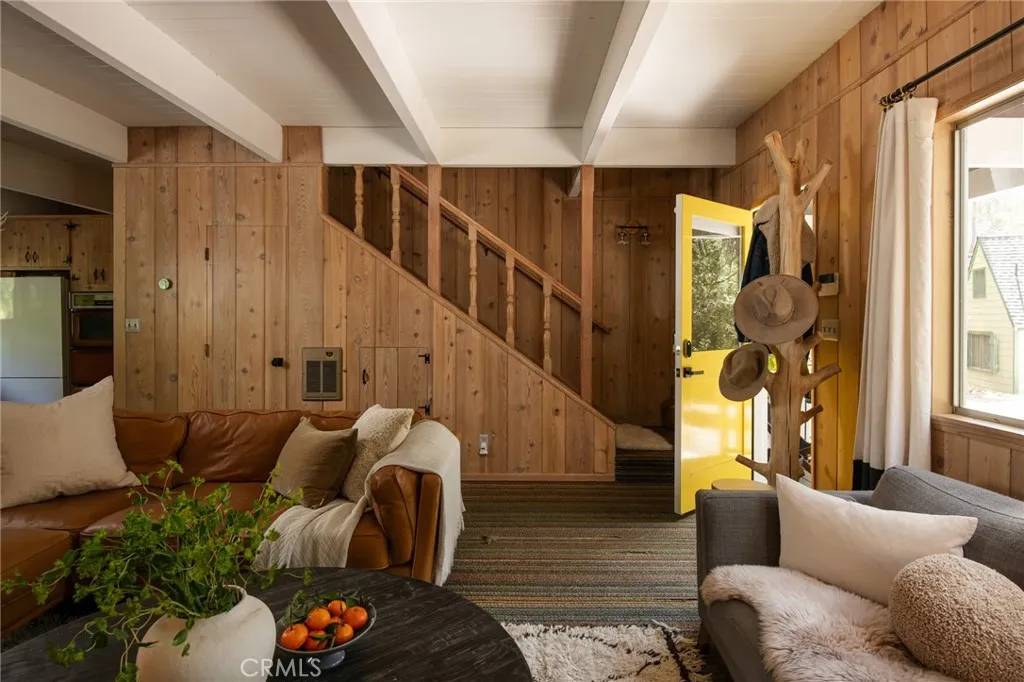 Lake Arrowhead, CA 92352,207 C Lane