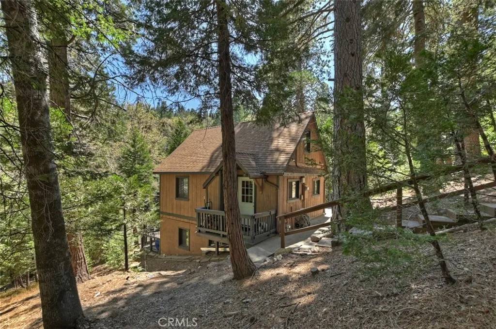 Twin Peaks, CA 92391,26293 State Highway 189