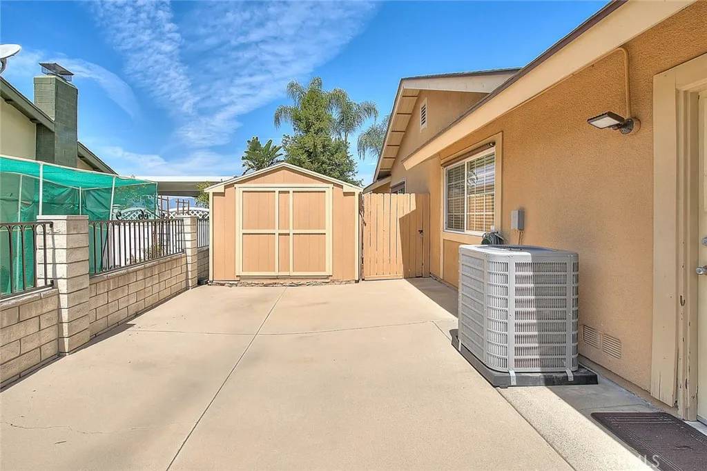 Loma Linda, CA 92354,25672 Carrol Court