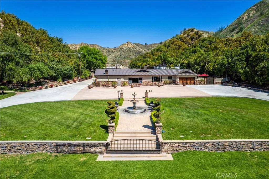 Redlands, CA 92373,30452 Live Oak Canyon Road