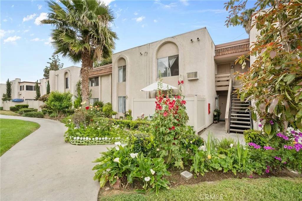 Placentia, CA 92870,212 S Kraemer Boulevard #2107