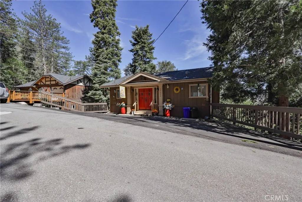 Crestline, CA 92325,24694 Bernard Drive