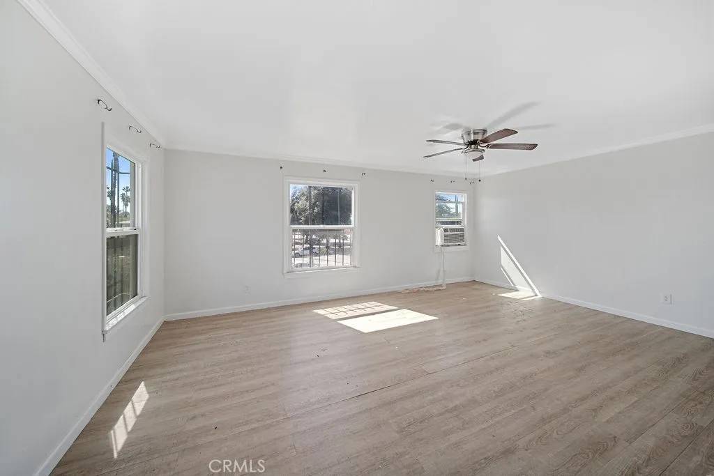 San Bernardino, CA 92405,394 W 17th Street