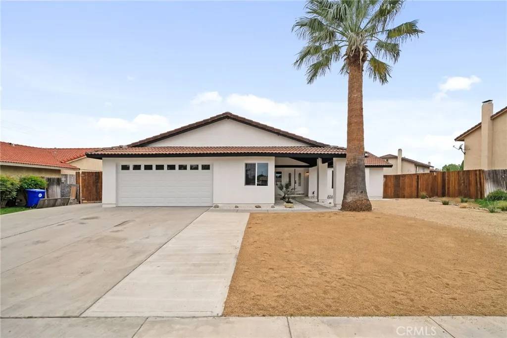 Bloomington, CA 92316,823 W Granada Street