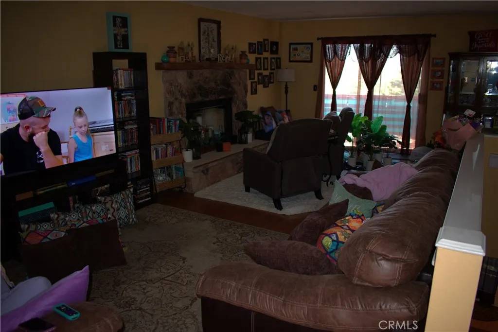 Twin Peaks, CA 92391,26241 Boulder Lane