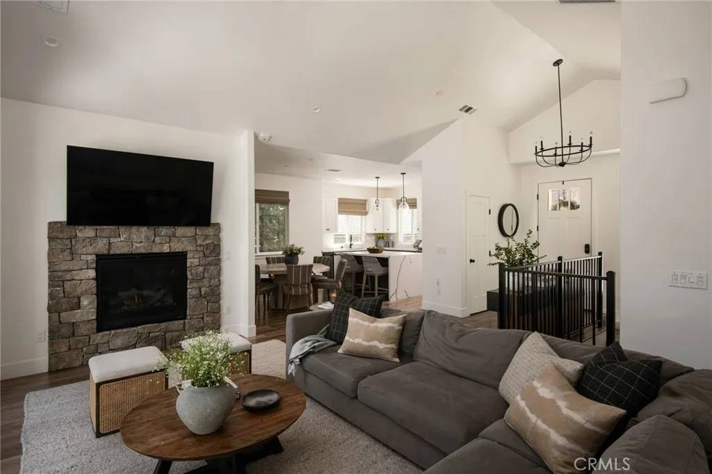 Lake Arrowhead, CA 92352,388 Primrose Circle