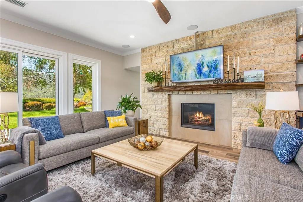 Yucaipa, CA 92399,13046 Oak Crest Drive