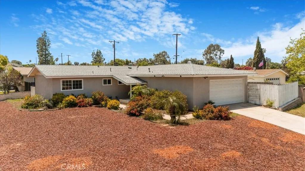 Redlands, CA 92374,327 Naomi Street
