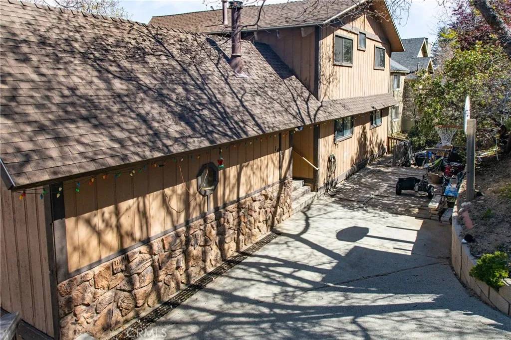 Lake Arrowhead, CA 92352,1411 Sequoia Drive