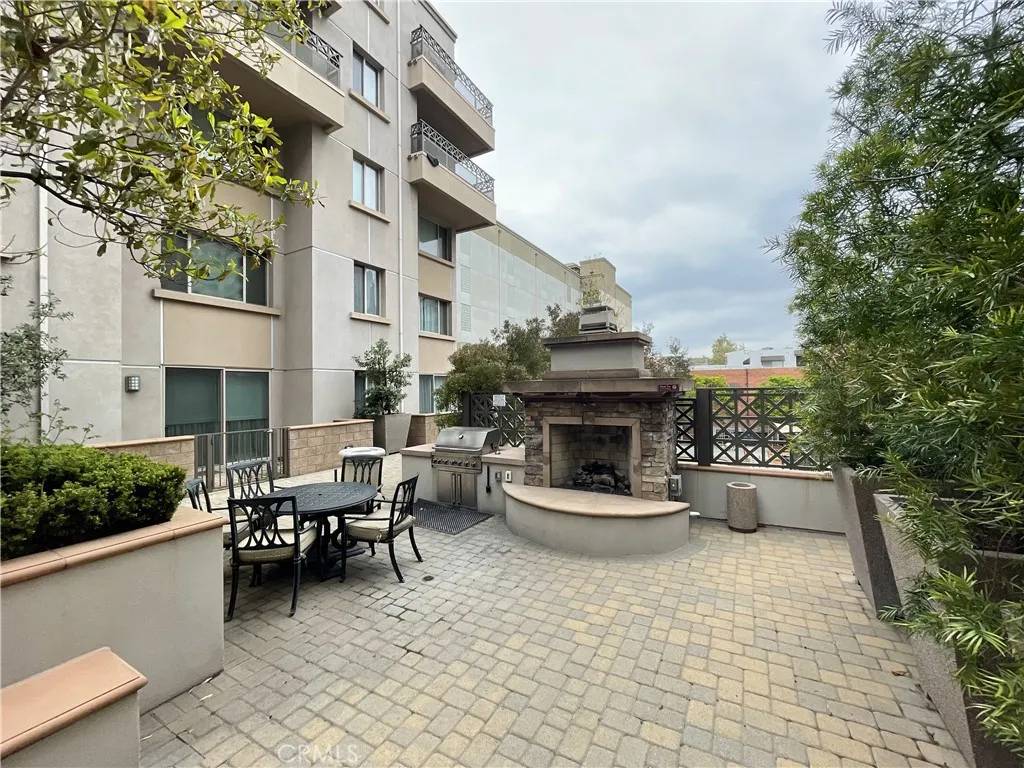 Pasadena, CA 91106,931 E Walnut Street #213