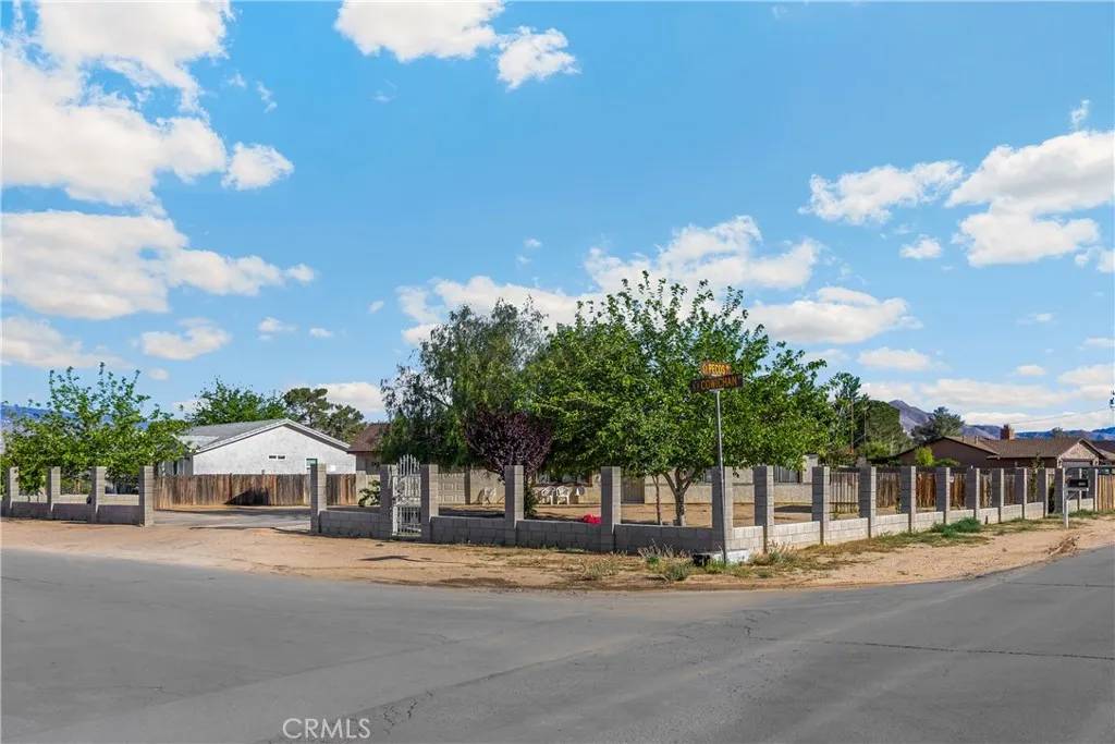 Apple Valley, CA 92308,11865 Pecos Road