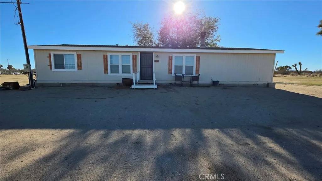 Phelan, CA 92371,6833 South Street