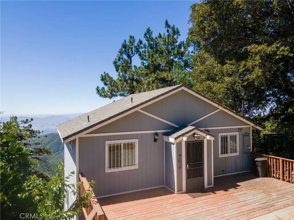 Crestline, CA 92325,23377 Crestview Lane